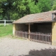 Lugny les Charolles-lavoir 1 dans le bourg