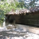 Lioux-lavoir 1 dans le bourg