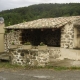 Coux-lavoir dans hameau Chassagne