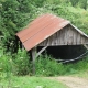 Neuvy en Champagne-lavoir 2 dans hameau Saint Julien le Pauvre