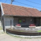 Perrouse-lavoir 1 dans le bourg