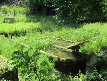 Byans sur le Doubs-lavoir 3