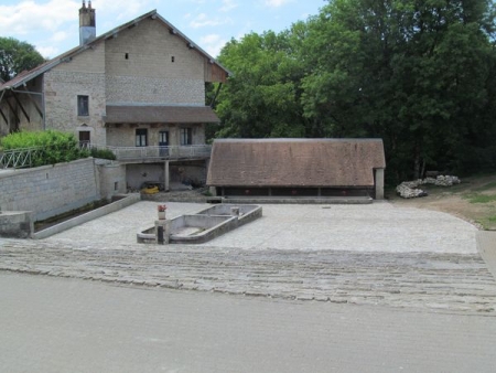 Chantrans-lavoir 1