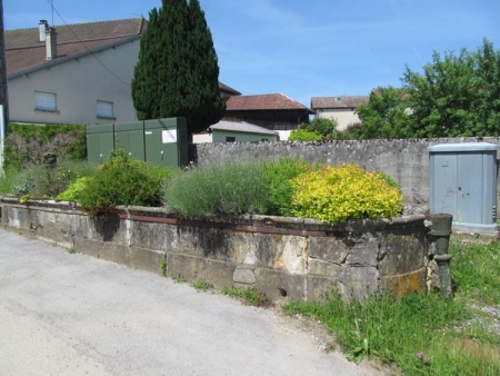 Eternoz-lavoir 1 dans le bourg