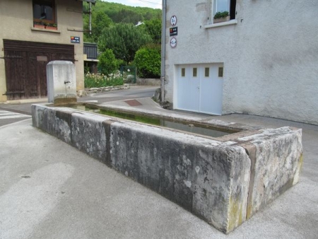 Montgesoye-lavoir 3