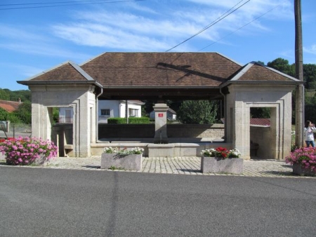 Chaudefontaine-lavoir 1