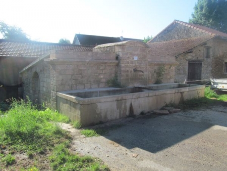Gizia-lavoir 2 dans le hameau Le Chatelet
