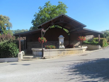 Rotalier-lavoir 1 dans le bourg
