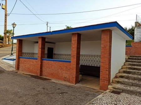 A dos Francos au Portugal par Marc Favart