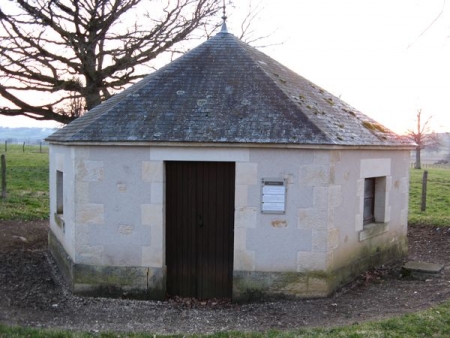 Breugnon-lavoir 1 dans le bourg