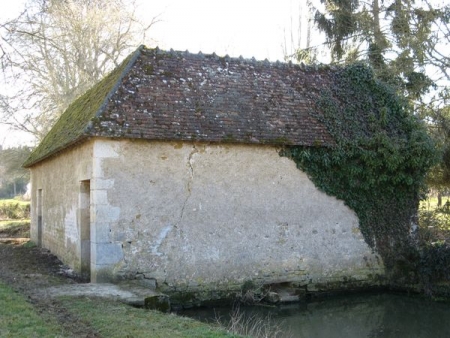 Varzy-lavoir 7 dans hameau Migny