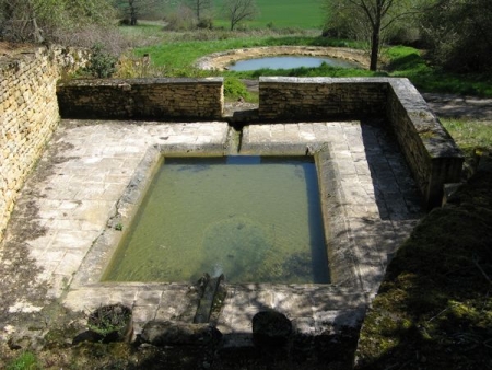 Authiou-lavoir 2 dans hameau Soffin