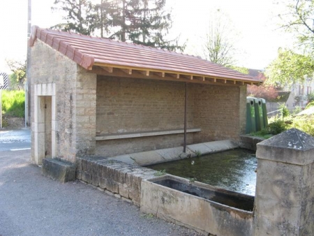 Varennes le Grand-lavoir 1