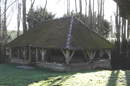 Auxon - lavoir 2 dans le bourg