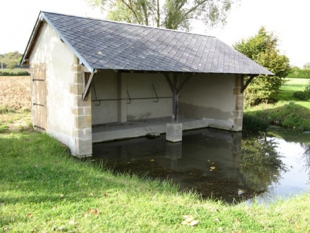 Villequiers-lavoir 2 dans hameau Berry