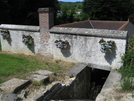 Bar sur Seine-lavoir 2