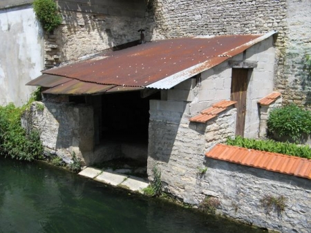 Gyé sur Seine-lavoir 4