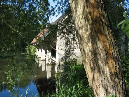 Les Riceys- lavoir 3 dans hameau Ricey le Haut