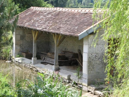 Aubepierre sur Aube-lavoir 1