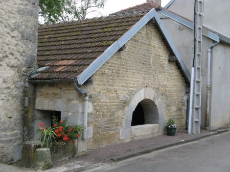 Chateauvillain-lavoir 1