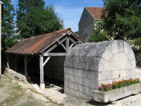 Latrecey Ormoy sur Aube-lavoir 2 dans hameau Latrecey