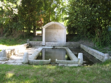 Autreville sur la Renne-lavoir 6 dans hameau Saint Martin sur la Renne