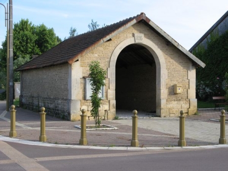 Villiers le Sec-lavoir 1