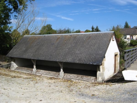 Groises-lavoir 3 dans le bourg