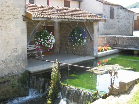 Fronville-lavoir 2