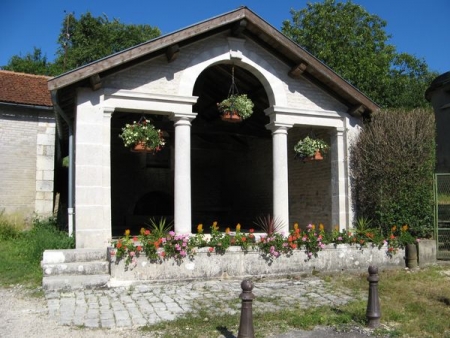 Bologne-lavoir 2 dans hameau Roôcourt