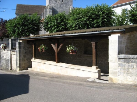 Bologne-lavoir 3 dans hameau Roôcourt