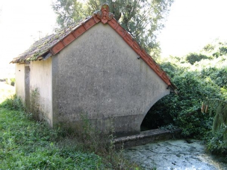 Sancergues-lavoir 2