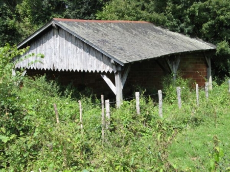 Morogues-lavoir 3 dans hameau Les Potiers
