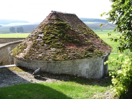 Rizaucourt Buchey-lavoir 3 dans hameau Buchey