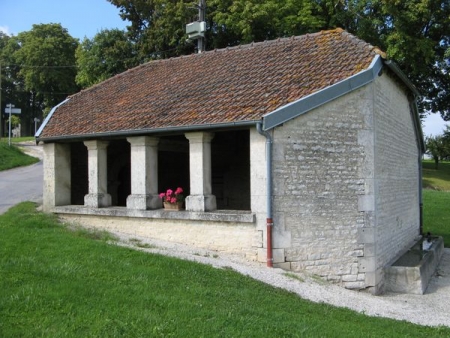 Colombey les Deux Eglises-lavoir 9 dans hameau Pratz