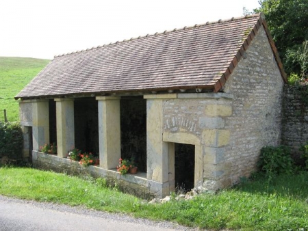Chissey les Macôn-lavoir 2 dans hameau Culey