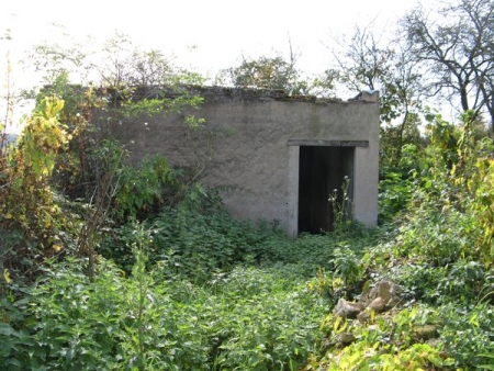 Anthien-lavoir 3 dans hameau Chasseigne