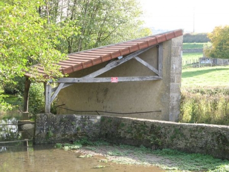 Nuars-lavoir 1