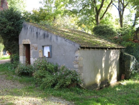 Saizy-lavoir 4 dans hameau Poisson