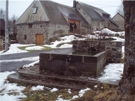 Pessade-hameau de Saulzet le Froid dans le Puy de Dôme par Gisèle Thiers
