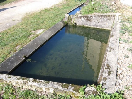 Mhère-lavoir 9 dans hameau Prélouis