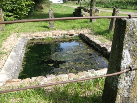 Bitry-lavoir 3 dans hameau Les Beauchats