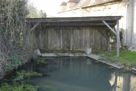 Thury-lavoir 2 dans hameau Gemigny