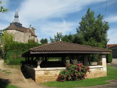 Bettancourt la Ferrée-lavoir 1