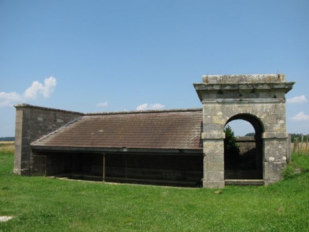 Dammartin Marpain-lavoir 2 dans hameau  Champagnolot