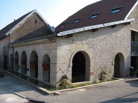 Auxon Dessous-lavoir 1