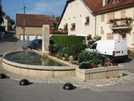 Serre les Sapins-lavoir 1