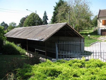 Cosne Cours sur Loire-lavoir 1 dans le bourg