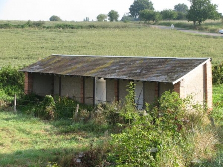 Suilly la Tour-lavoir 7 dans hameau Le Gué de Félin