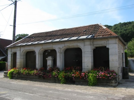 Amagney-lavoir 1